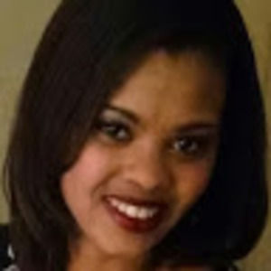 Meet your Posher, Ebony